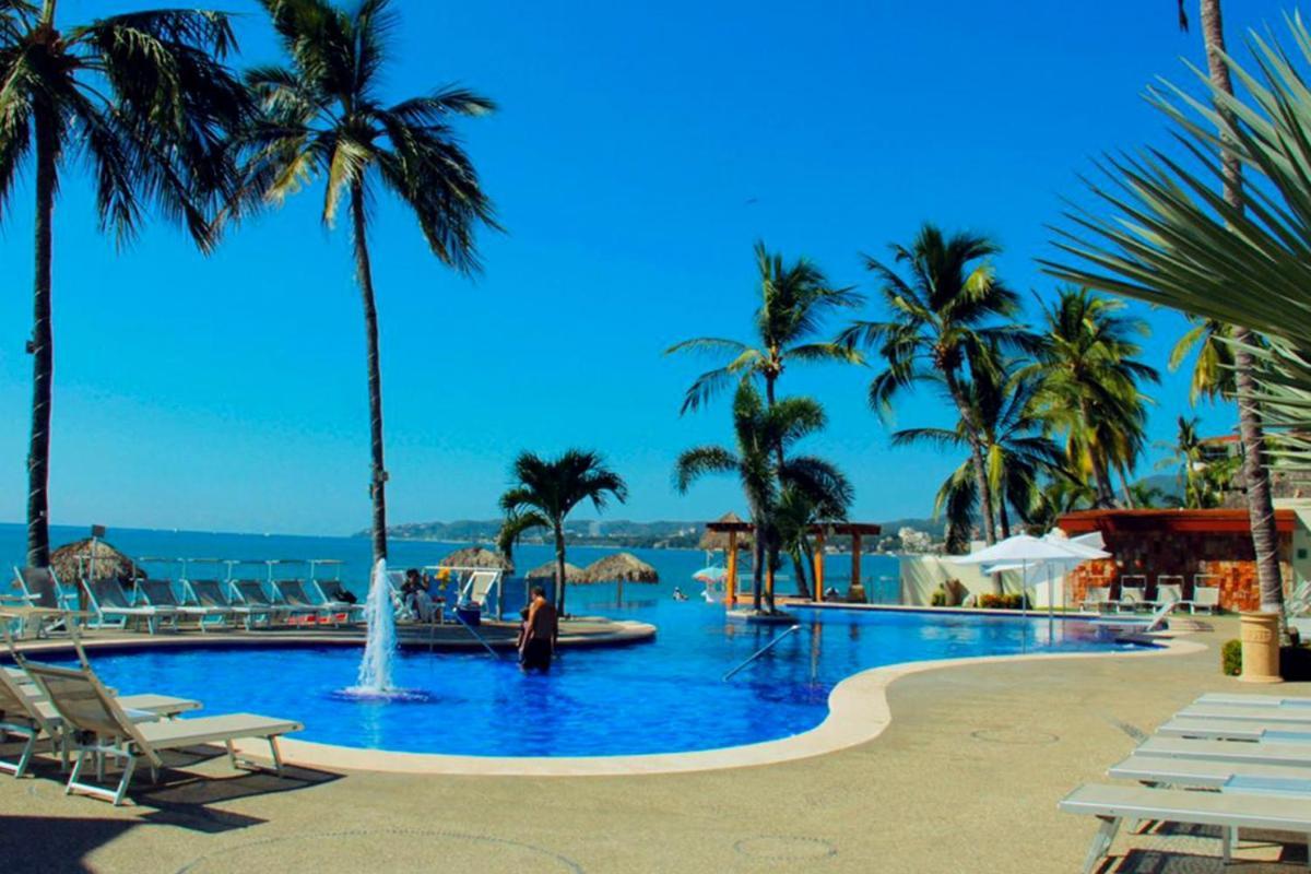 Los Picos Hotel & Suites Bucerías エクステリア 写真