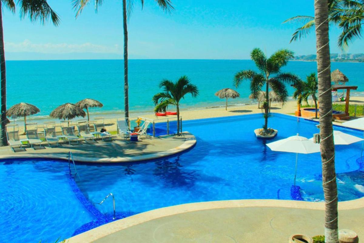 Los Picos Hotel & Suites Bucerías エクステリア 写真