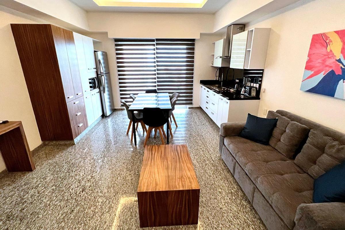 Los Picos Hotel & Suites Bucerías エクステリア 写真